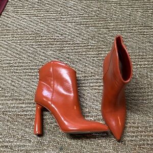 Retro Architectural heel bootie - Call it Spring